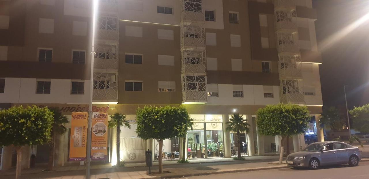 Coralia Bel F3 Clim Wifi Parking Prive Iptv Apartment Oujda Bagian luar foto
